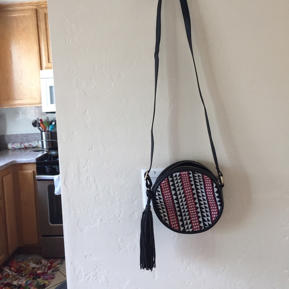 Round Handbag - Picture 2 of 2